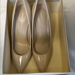 Marc Fisher Women's Cream Pumps